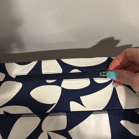 TALBOTS  T by TALBOTS PERFORMANCE INTERLOCK TIERED SKORT - BOLD BICOLOR SIZE XS - Picture 6 of 10